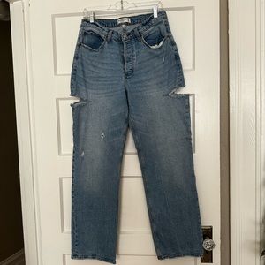 Low Rise 90s Baggy Jeans
